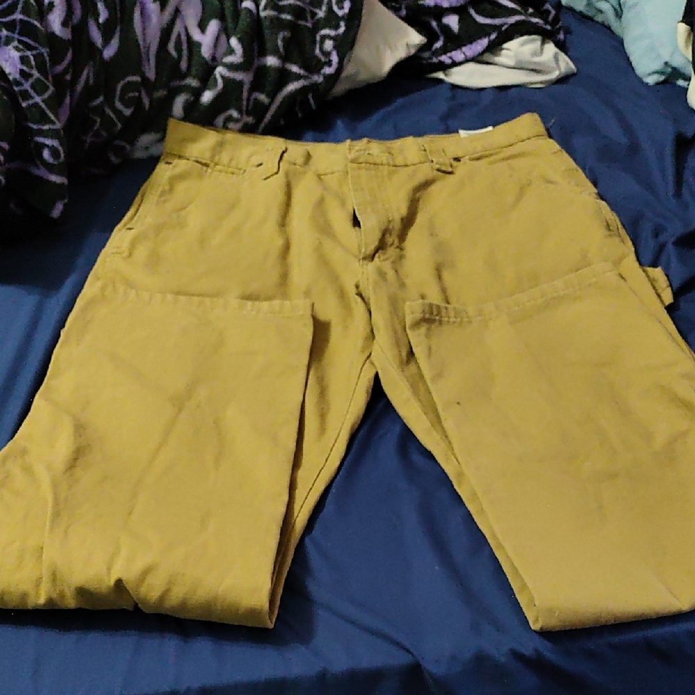Wrangler Men's Cargo Pants in Tan